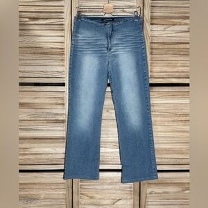 Vintage DKNY Flare Jeans Light Wash Low Rise No Waistband Size 8 Y2K